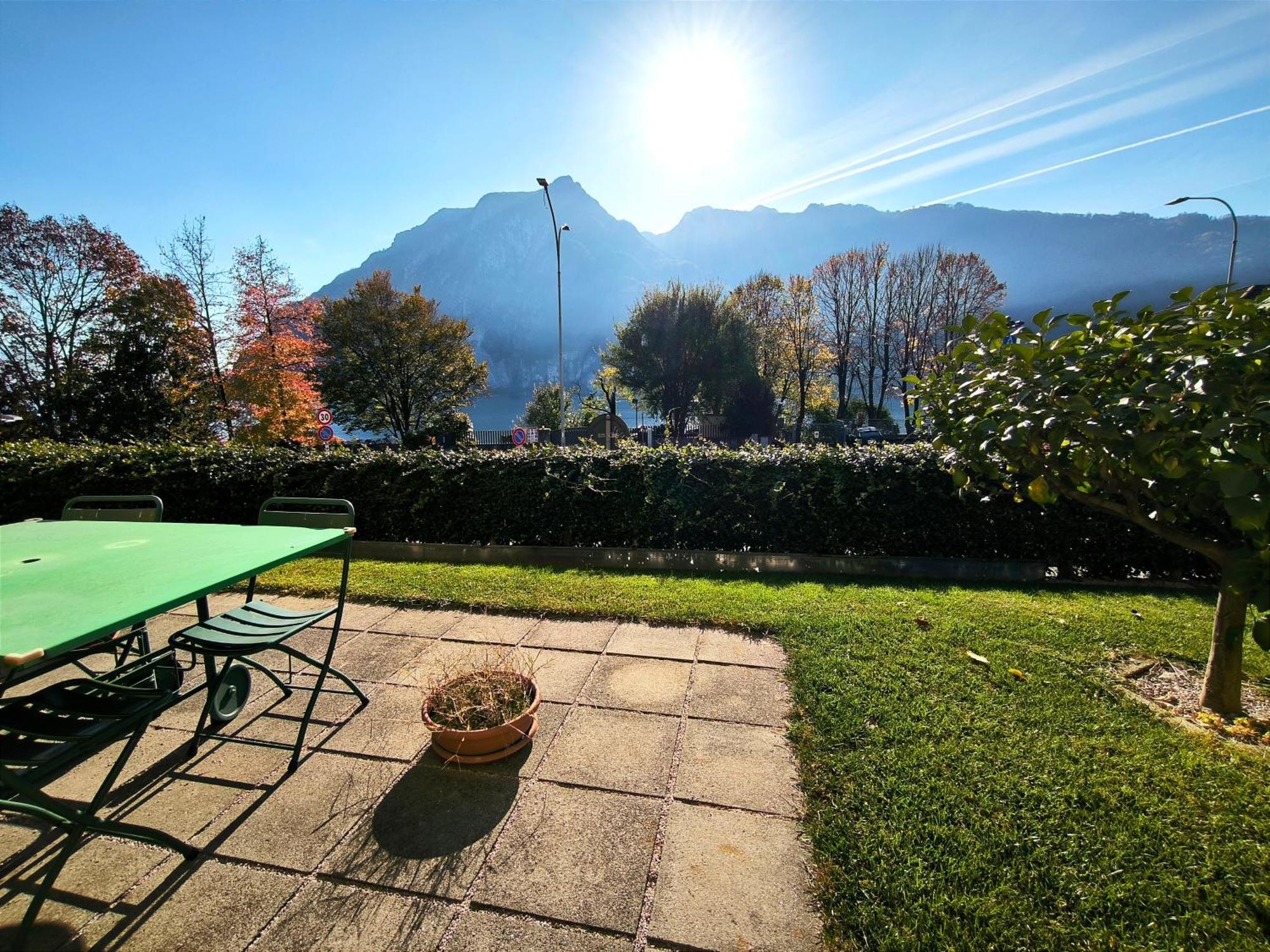 La Meridiana Sul Lago Abbadia Lariana Bilik gambar